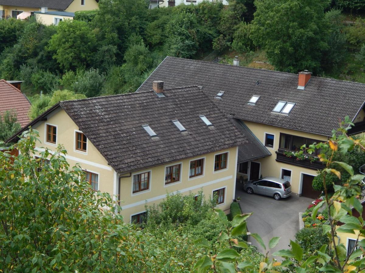 Апартаменты Haus Lindenhofer Эммерсдорф-на-Дунае Экстерьер фото